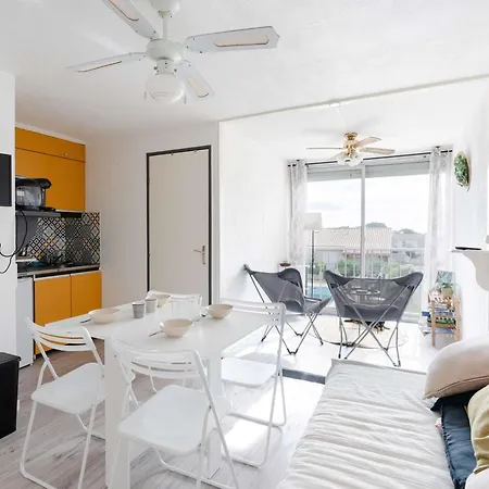 Apartment T2 Avec Piscine, Tennis, Parking, Animaux Acceptes - Fr-1-409-253 Fleury (Aude)